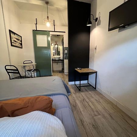 شقة Monoambiente En Zona Residencial ميندوزا الغرفة الصورة